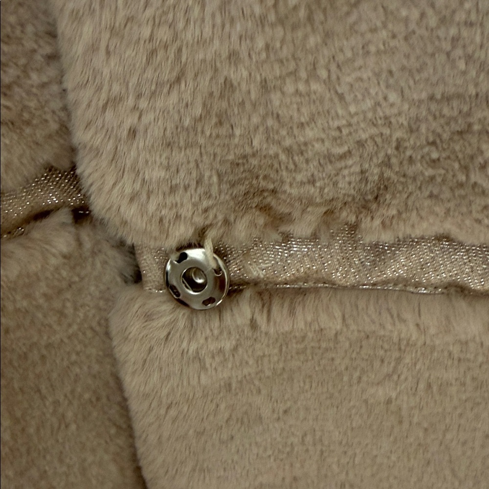 Vita Grace Women's Taupe Faux Fur Teddy Jacket - Plush Short Coat - Picture 5 of 6